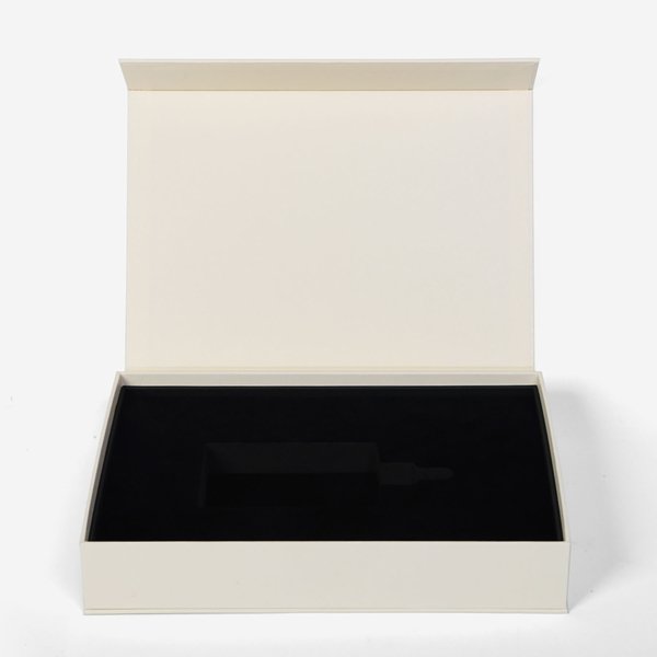 Velvety Ivory Cardstock Magnetic Enclosure Case
