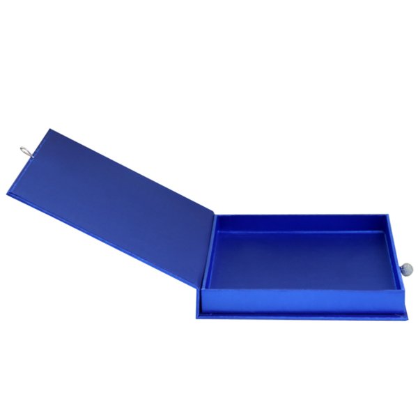 Sapphire Keepsake Chest: Silver-Clasped Matrimonial Treasury with Secure Band
